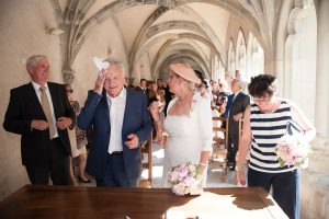 Gros coup de chaud pendant la cérémonie (mariage au Prieuré du Bourget-du-lac)
